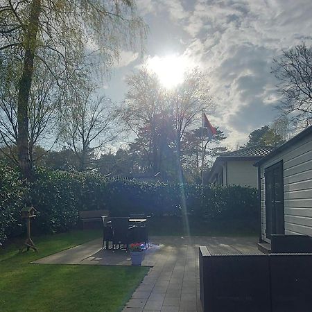 Chalet Wanama. Gelegen Op Het Vakantiepark Het Lierderholt Op De Veluwe. Villa Beekbergen Eksteriør bilde