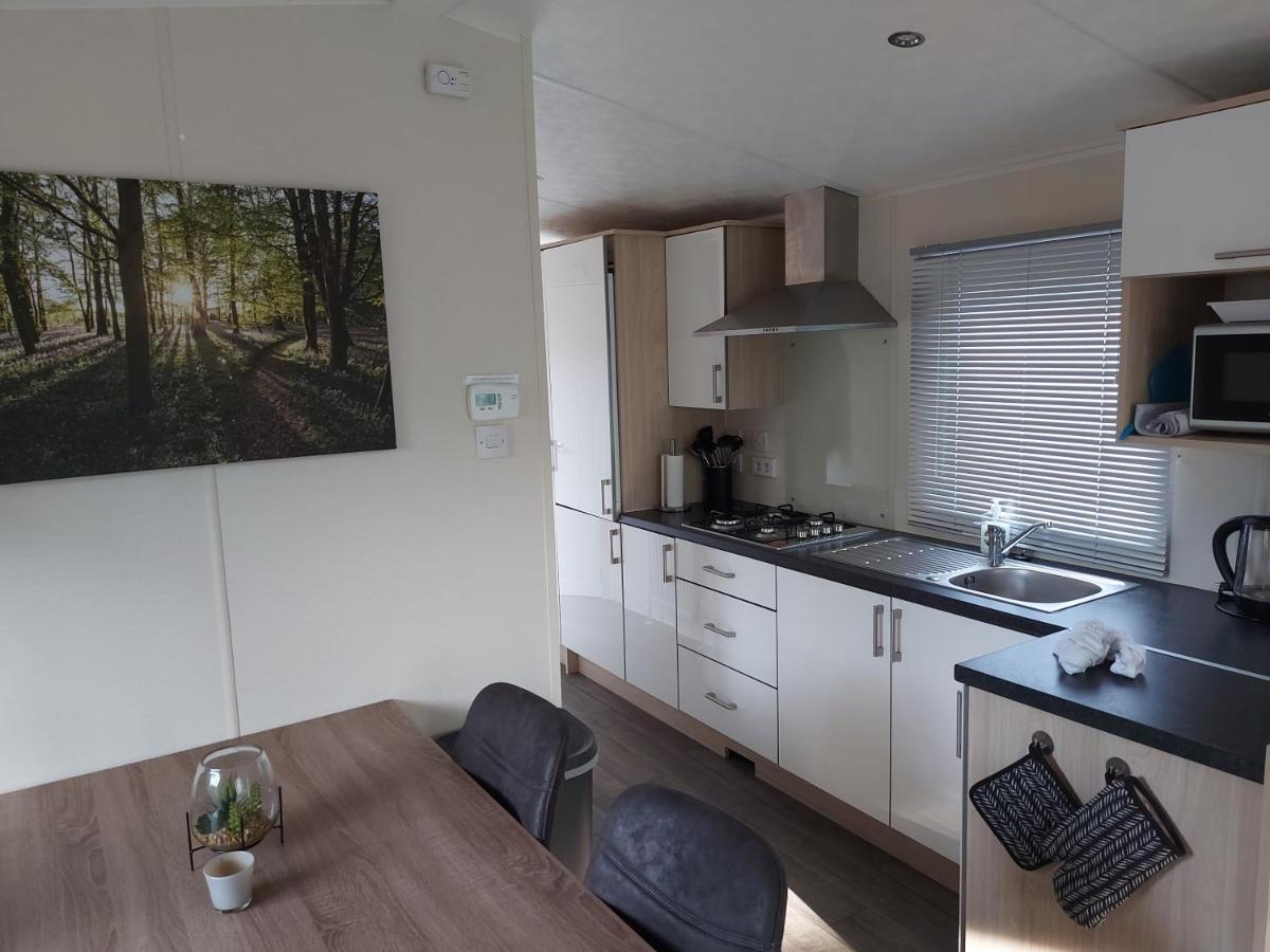 Chalet Wanama. Gelegen Op Het Vakantiepark Het Lierderholt Op De Veluwe. Villa Beekbergen Eksteriør bilde